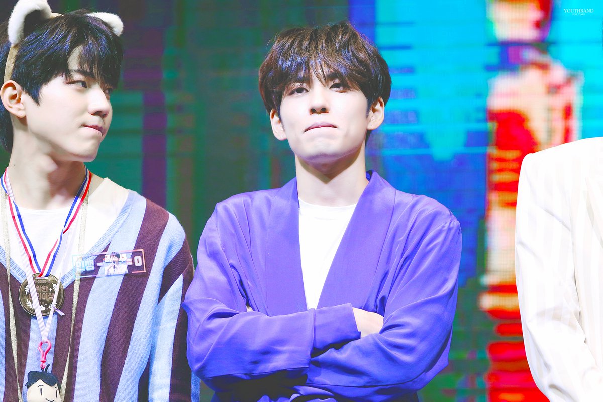 190728
도운이가 좋아하는 형들..
#도운 #DOWOON #영케이 #YOUNGK #원필 #WONPIL #DAY6 #데이식스 <a href="/Dw_day6_drummer/">윤도운</a>