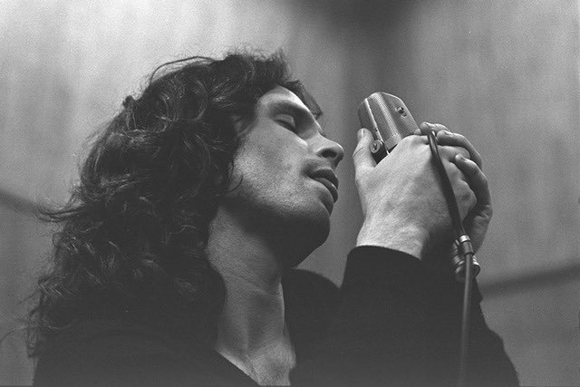 whitekweeen's tweet photo. Jim Morrison photo session for the album "Waiting For The Sun" in February 1968. Photos by Paul Ferrara. #TheDoors #JimMorrison https://t.co/lQfu9wSlik