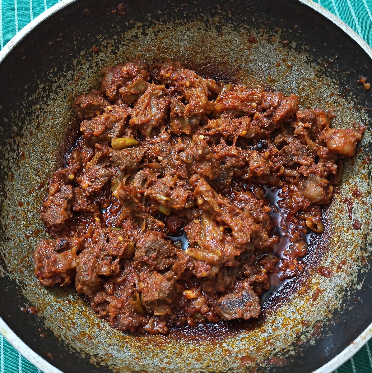 TheBaluu's tweet photo. Mutton ♥️❣️
మా నాన్న ఒక మాట అంటారు, బాబు ఎన్ని పనులున్నా సరే కడుపుకి మాత్రం ద్రోహం చెయ్యకు అని🤗😍😁
#MuttonDinner https://t.co/lBubOPIikF