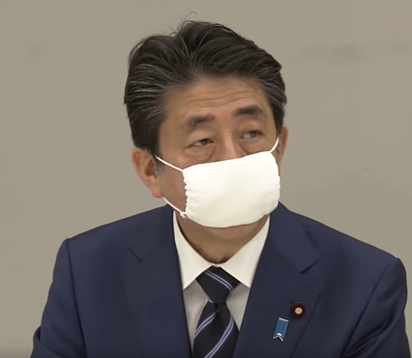 SW_mic2020's tweet photo. アベノマスクはサイズ小さめって事でOK？

でも布マスクは要らないんだよなぁー

昨日SHARPから取り上げたマスクどこ行ったんだよ(´Д` )SHARPのマスクくれよー

#アベノマスク https://t.co/a2e1h7zi4C