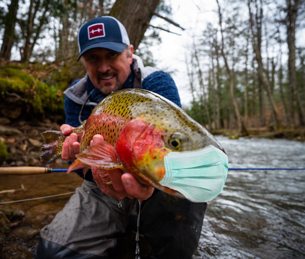 FRCcrew's tweet photo. "Even the fish aren't in schools and are practicing #SocialDistancing!"
#LifeOnTheFly #AlmostHeaven #flyfishing #fishingbum #thetugisthedrug #Matthewfournineteen #castaway https://t.co/N4DqzOvh7p