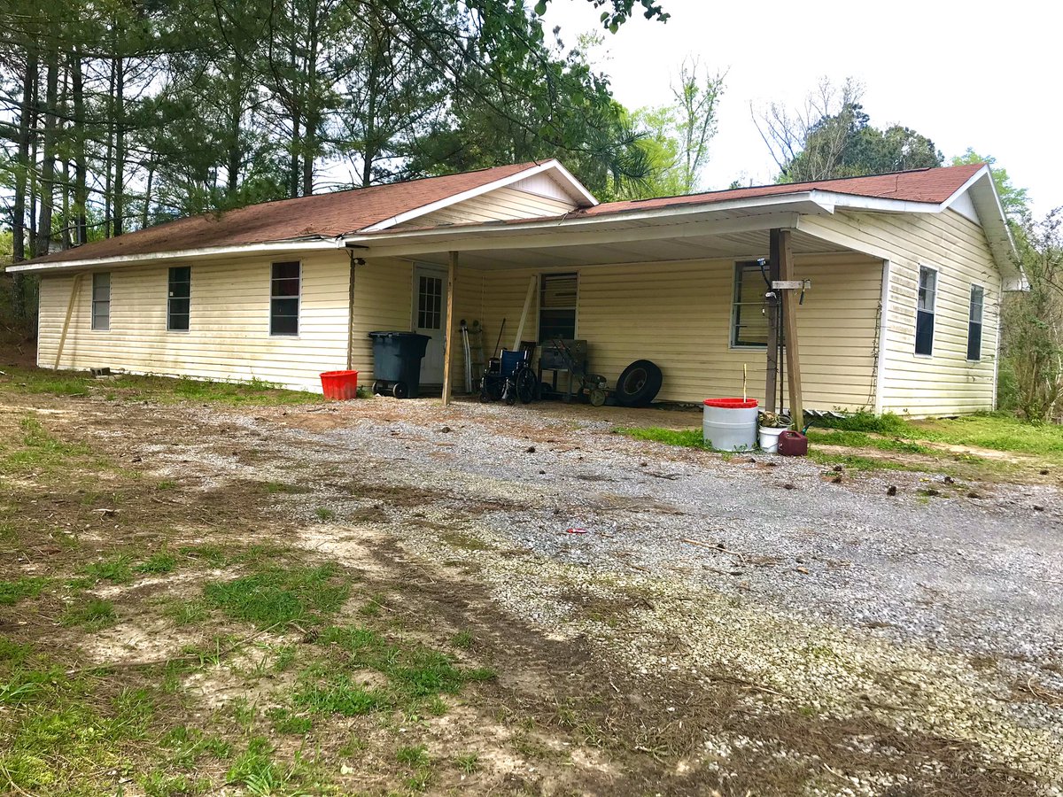 scott_haga's tweet photo. #investment Property near #arabalabama at #Joppa on AL HWY 69.  3 BR/1 BA-1777 ft.² on 2.20 acres. $58,500! #hagateam Scott Haga, Leading Edge Real Estate Group-Lake Guntersville. #RealEstate https://t.co/I8cCep1CWU