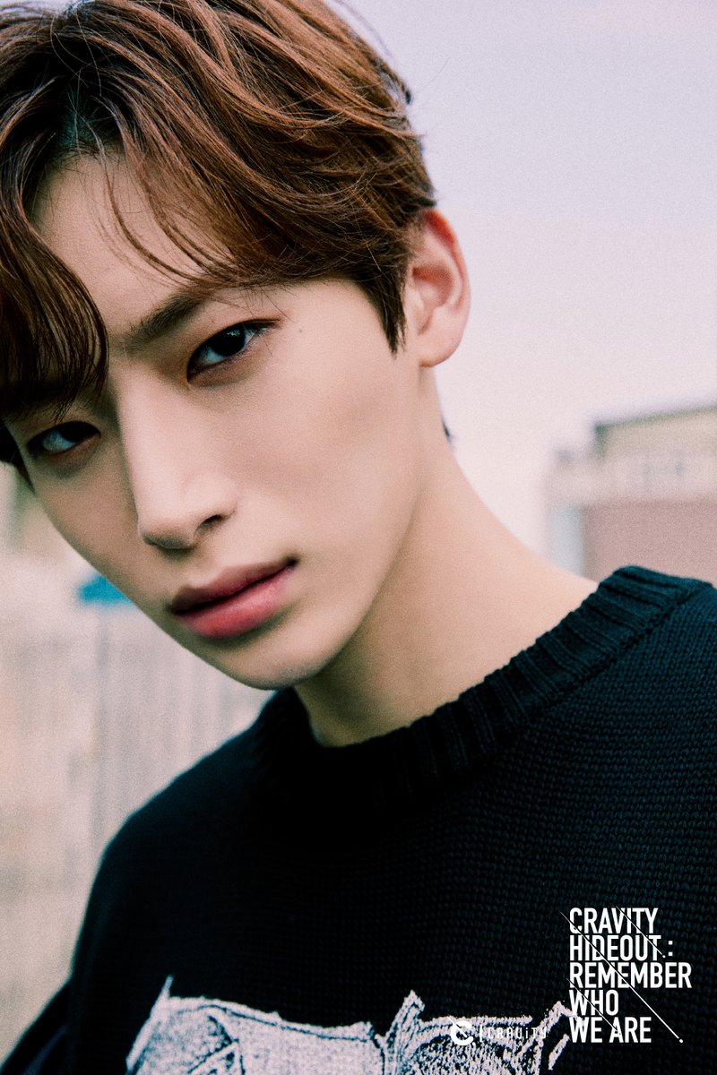 Finally we've arrived at the first batch of the concept photos for the first version of the album!Here is our Jungmo that looks super awesome. His hair is still brown here, anyway.