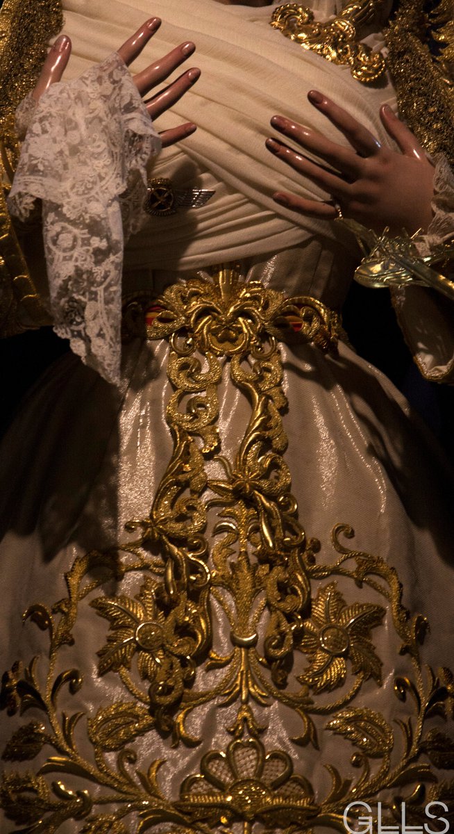 blognazarenorum's tweet photo. 40 días, 40 imágenes. Virgo Lauretana
#Loreto #trescaidassanisidoro #ViernesSanto20 #SSanta20 #SSantaGranada20 #SSantaSevilla20 #TDSCofrade #ElcaminodeCuaresma #CuaresmaGranada #CuaresmaSevilla #Cuaresma20 #40días40fotos
#quedateencasa #cuarestena #cuarentesma #cofradeencasa https://t.co/S8kArqYpq8