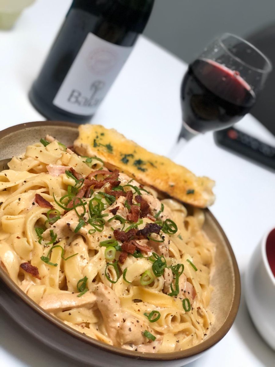 Wednesday Breakfast, who needs cereal when you can eat tagliatelle pasta w/chicken and bacon 