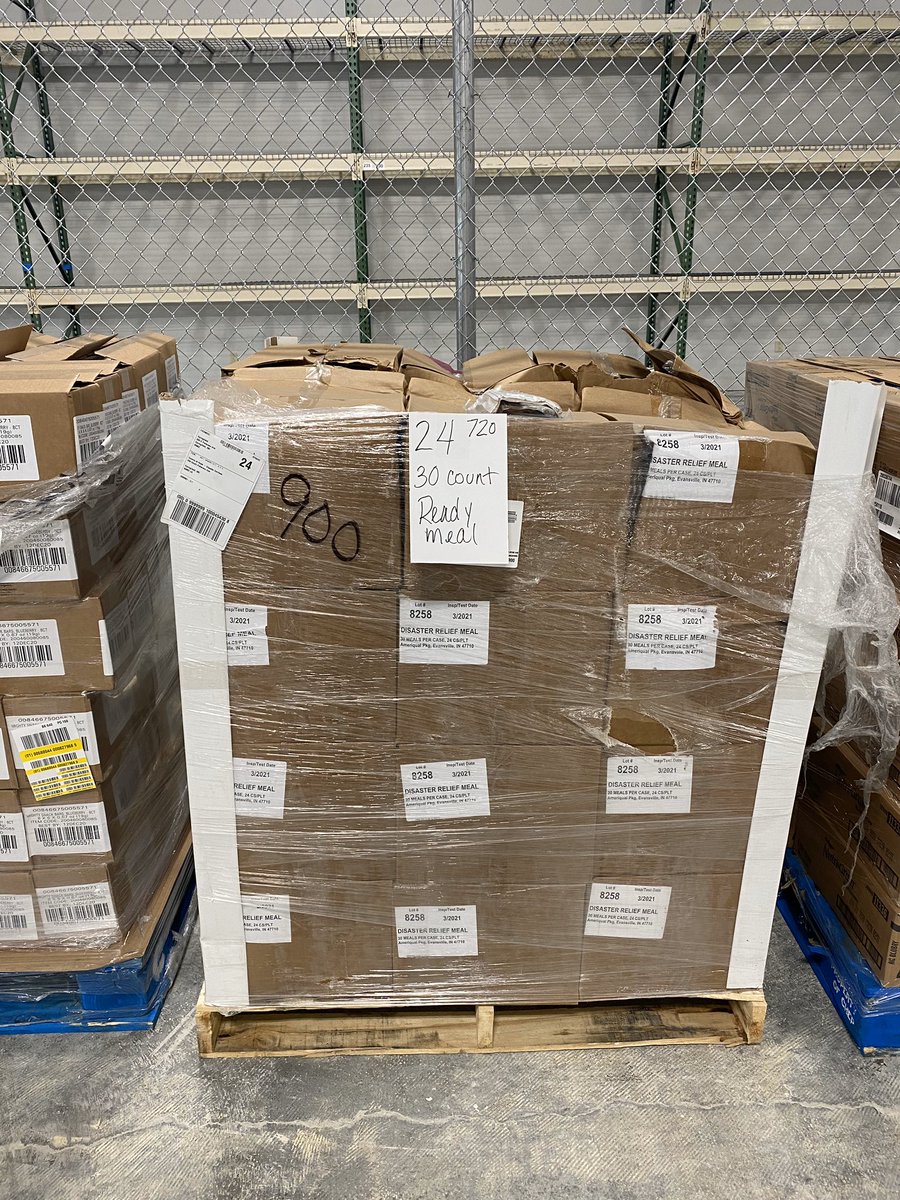 SteveSmithFDN's tweet photo. This is what 40,000 pounds of relief supplies looks like! Thank you to our community for helping this get here to Charlotte! https://t.co/10SKAin8lP