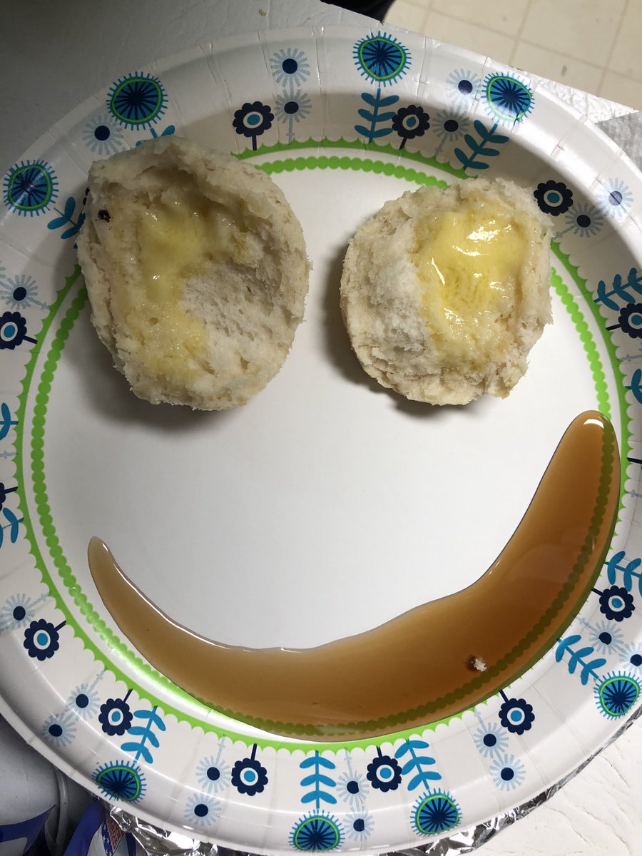 mcgcrowell's tweet photo. #moodthismorning
#makingbreakfast
#hadtofindsomehumor https://t.co/Cuia1xOVzi