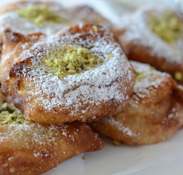 Tamreyye تمرية is sweet food from Nablus. The steps are in the 1st pic 