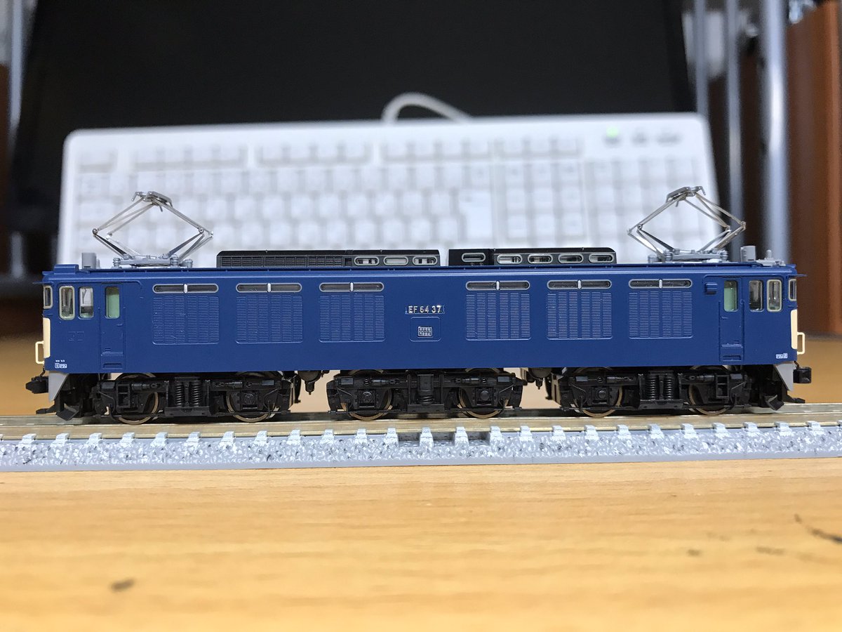 TOMIX 7130 JR EF64形電気機関車 37号機 復活国鉄色 N) 7130 JR EF64 0形電気機関車(37号機・復活国鉄色) | トミックス
