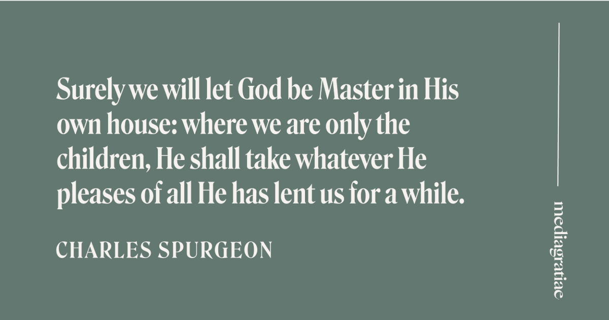 mediagratiae's tweet photo. Read #CharlesSpurgeon's sermon at https://t.co/Q86XlCmPYm.
#quote #providence #Lordoverall https://t.co/Znb49iukc8