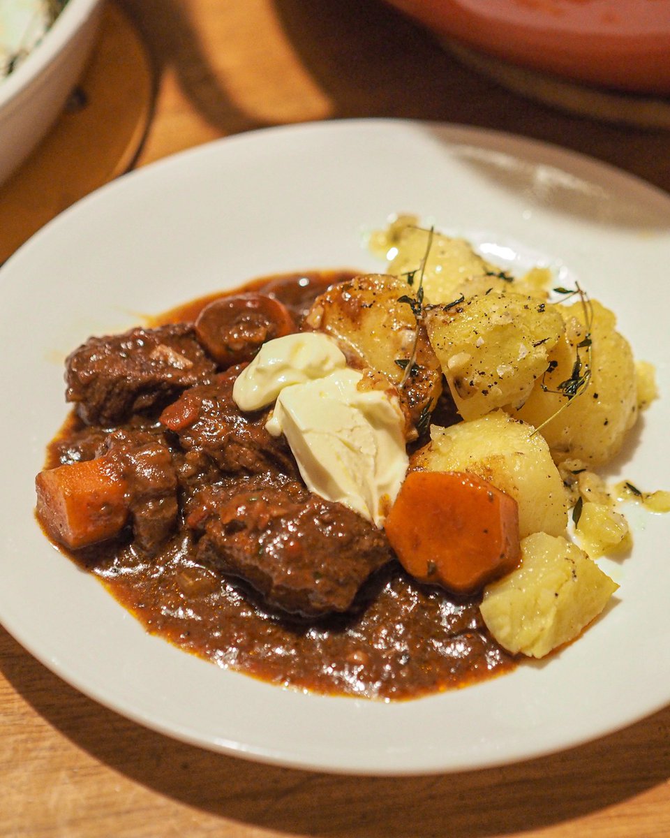 Maybe it’s time to plug my foodinsta again so here it is accompanied by a photo of tonight’s dinner  red wine braised beef with garlic thyme potatoes and sour cream on top http://instagram.com/jumineats 