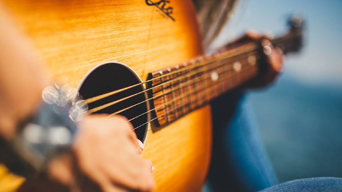 3 MONTHS OF FREE LESSONS. HERE’S HOW TO GET STARTED. BY FENDER GUITARS earthandsealifestyle.com/articles/fende…