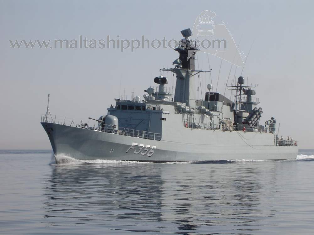 ShipsInPics's tweet photo. Thanks for the mention! Shipguru: #Royal #Danish #Navy #F356 #HDMS #PETER #TORDENSKIOLD #entering #Grand #Harbour, #Malta - 19.05.2006 - https://t.co/mHD2qaFt3w ShipsInPics worldshipsoc warshipworld WarshipPorn WarshipsIFR WarshipCam https://t.co/Blanwxg50y