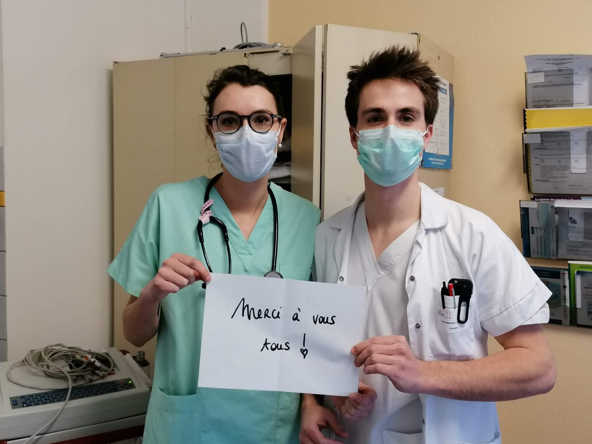 domidhumeaux's tweet image. Mes héros à moi, mes enfants 😍. Julie en réa Covid au CH du Mans, Margaux et Gabriel aux urgences de Strasbourg 💓💓