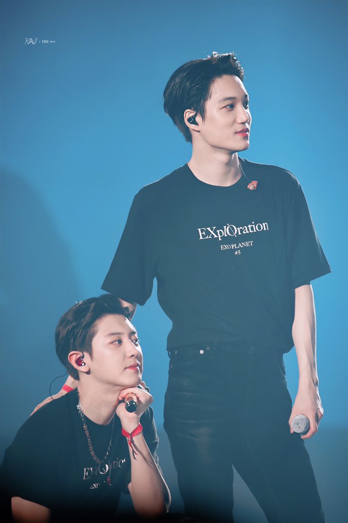 _TAKE0114's tweet photo. 찬열 종인 조합 너무 귀여워.. 차녈 옆에서 쪼꼬미 되는 김종인 너무 귀여워..
#카이 #KAI #엑소카이 #찬열 #CHANYEOL https://t.co/oxYNdXqHdq