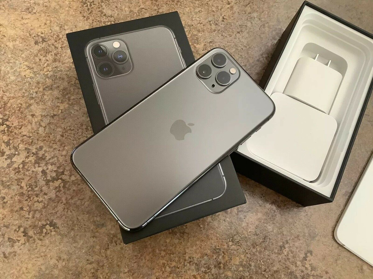 💚 Giving a NEW iPhone 11 Pro (256) to my fans! 💜
To Win:
Follow Me <a href="/Iosa/">IOSA</a> + <a href="/_KmXz/">KMXZ</a> 
Tag 3 Friends in the Replies
Like My Recent Video!: youtube.com/watch?v=0SyVcz…