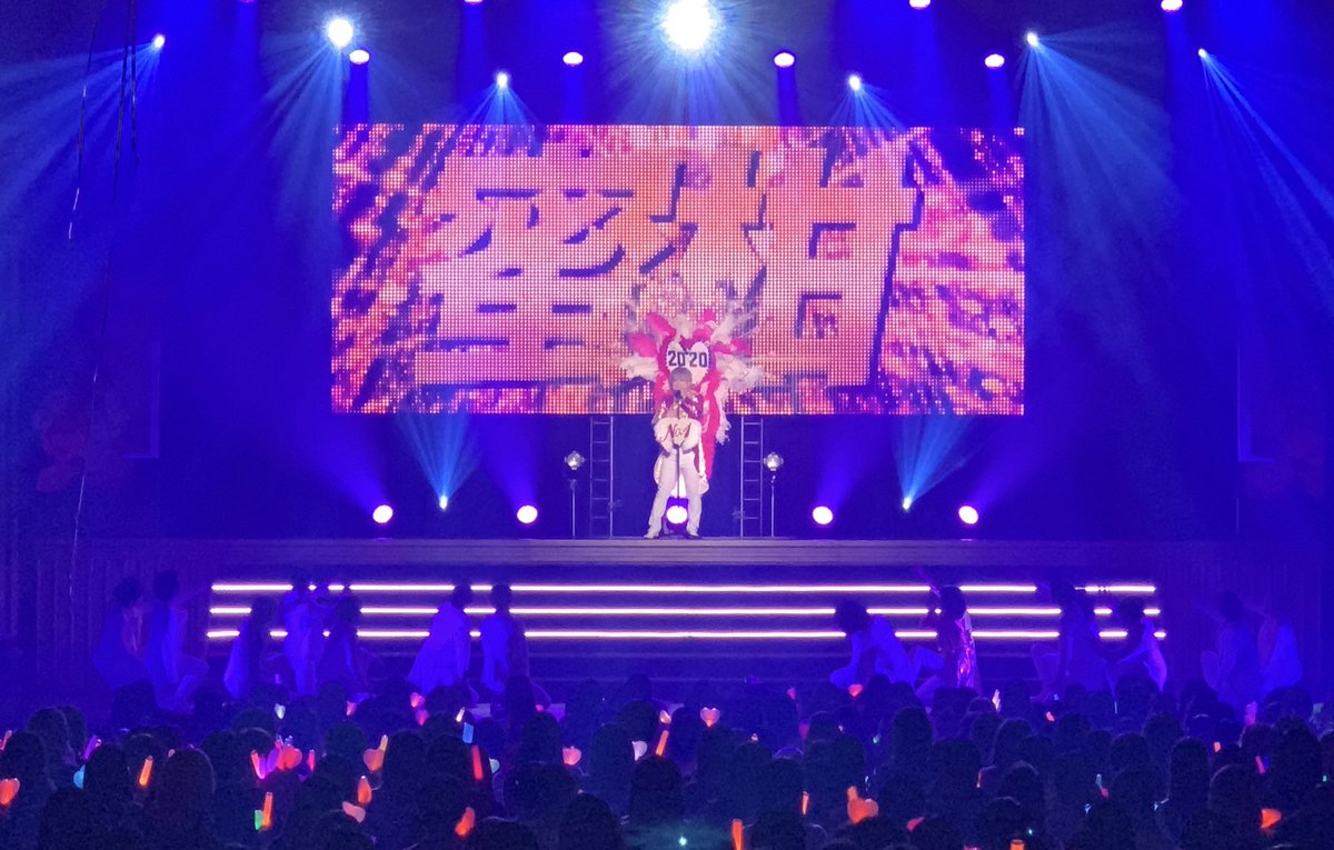 hostchanjp's tweet photo. 💿CDアルバムオンライン販売中！💿

2/20(木)豊洲特別公演 
👑情事&amp;甘王&amp;蜜柑👑

特別公演でNo.1になった3名✨
もう1ヶ月以上経ってしまったことが信じられませんね！
おまけカットもどうぞ🌹

👇 「PRICELESS LOVE」ご購入はこちら
https://t.co/WTIB1ztv01
#ホストちゃん https://t.co/GgfFyEVWOz