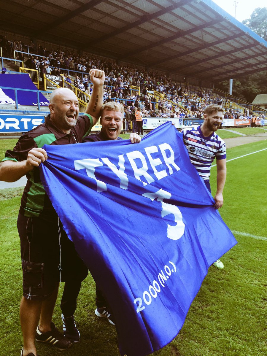 HalifaxPanthers's tweet photo. π | 2017
A fantastic year for the Fax ππ»
Question 1οΈβ£ - What are your memories of the season ?
Question 2οΈβ£ - Can you name the four teams Fax had to beat to claim a place in the top 4 ?
#ClassOf17 https://t.co/AlOaNWGtNp