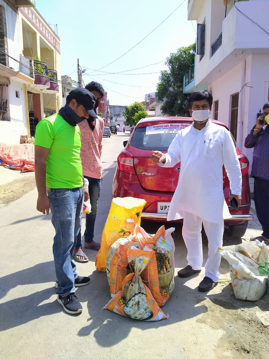 Dr.Neerajpati Tripathi (@drneerajpati) on Twitter photo जहाँ एक तरफ कई संगठन कर्मचारियों का एक दिन का वेतन कटाने में लगे हैं वहीं अटेवा ने की प्रत्यक्ष सहायता।
#AtewaHelpDay
<a href="/PMOIndia/">PMO India</a> <a href="/narendramodi/">Narendra Modi</a> <a href="/ZeeNews/">Zee News</a> <a href="/ABPNews/">ABP News</a> <a href="/nsitharaman/">Nirmala Sitharaman</a> <a href="/RahulGandhi/">Rahul Gandhi</a> <a href="/News18India/">News18 India</a> <a href="/PTI_News/">Press Trust of India</a> <a href="/Aamitabh2/">Amitabh Agnihotri</a> जहाँ एक तरफ कई संगठन कर्मचारियों का एक दिन का वेतन कटाने में लगे हैं वहीं अटेवा ने की प्रत्यक्ष सहायता।
#AtewaHelpDay
<a href="/PMOIndia/">PMO India</a> <a href="/narendramodi/">Narendra Modi</a> <a href="/ZeeNews/">Zee News</a> <a href="/ABPNews/">ABP News</a> <a href="/nsitharaman/">Nirmala Sitharaman</a> <a href="/RahulGandhi/">Rahul Gandhi</a> <a href="/News18India/">News18 India</a> <a href="/PTI_News/">Press Trust of India</a> <a href="/Aamitabh2/">Amitabh Agnihotri</a>