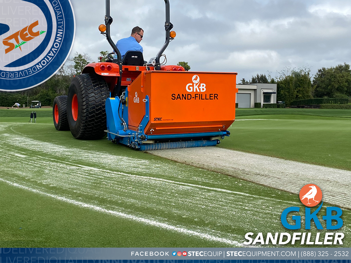 STECEquip's tweet photo. 🔥With the @Gkbmachines Sandfiller one person can do the job of two... Scarifying and Sandfillng. How awesome is that? Contact us at SALES@STECEQUIPMENT.COM for more info.🔥

#BulkSand #OnePass #TurfLife @cliffwstewart @life_turf @BCSTEC9 @BertBrace @Tomtipturf @turffboy67 https://t.co/WXglmDvi5T