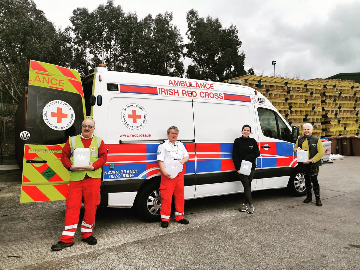 listokedistill's tweet photo. We were delighted to donate 450 litres to the @irishredcross today and to thank them for all their incredibly brave and important work! (we sent them away with some well deserved gin too!) Don't forget to thank your local frontline staff this week! #StaySafe #TogetherWeCan https://t.co/oSqULRbeDX
