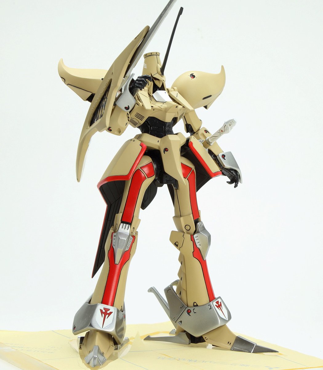 ボークス 1/100 クロスミラージュ 2体 カラーリング違いです。 こちら