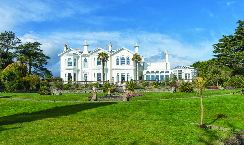 English Riviera Mag tweet media