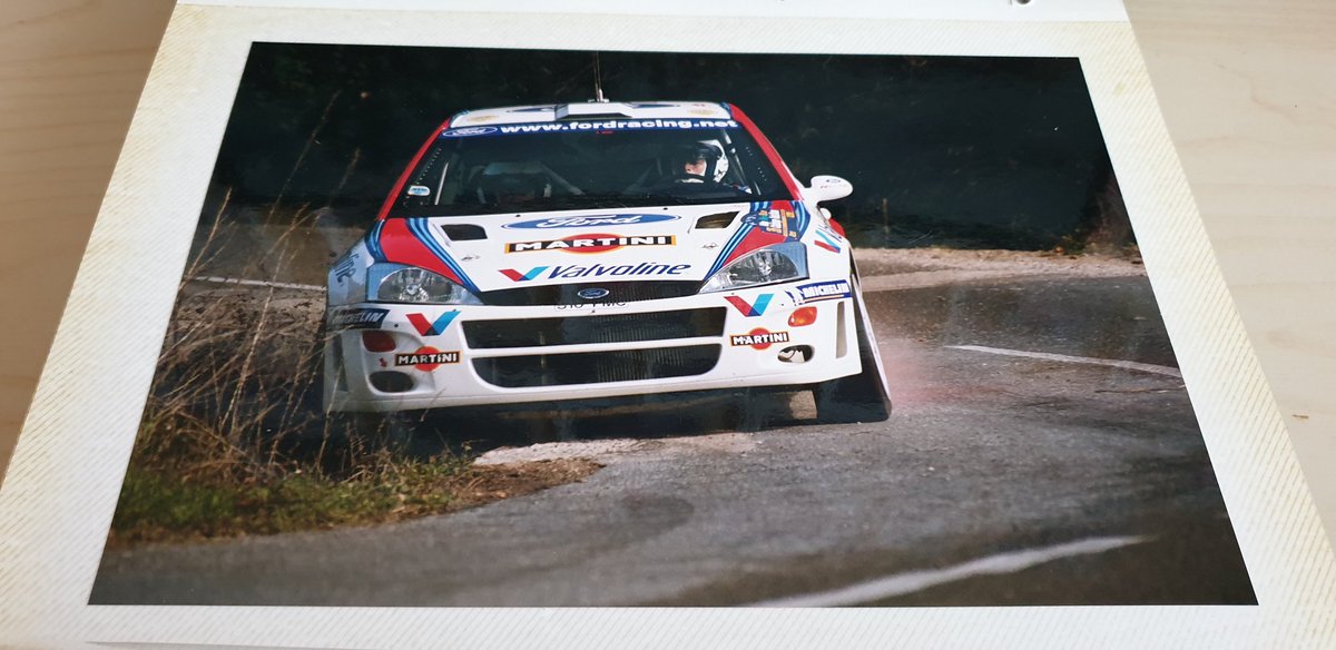 Sisku_67's tweet photo. Hubo un tiempo en que solo podías disparar una vez si no querías arruinarte más de lo que ya te arruinabas cada vez que ibas de rallye y tirabas una media de 10 carretes de 36 y solo disparando 1 vez por coche. Por eso me siento orgulloso @xavigazquez @Josemivn @RaimonDuran https://t.co/D5rPhanF2e
