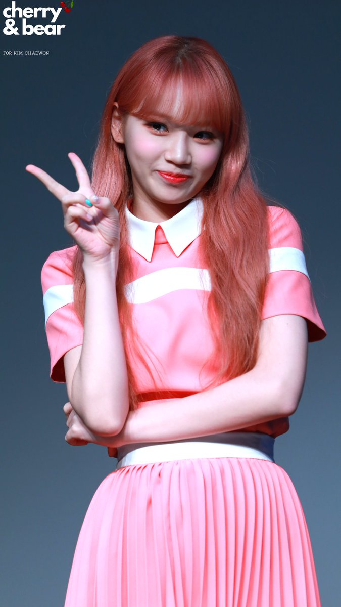 kkimyeonhee's tweet photo. + 보너스 😍❤️

#울림 #김채원 #キム・チェウォン #아이즈원 #IZONE https://t.co/WASdWv2FL2