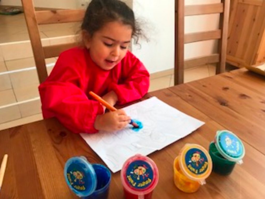 With the amount of blessed time we are spending at home, this family portrait activity suggested in Ms Jyotsna’s home learning challenge is so well timed! 🤗#learningatraffles #earlyyearslearning <a href="/KHDA/">KHDA | هيئة المعرفة والتنمية البشرية بدبي</a>