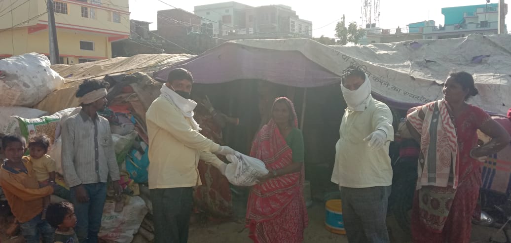 Dr.Neerajpati Tripathi (@drneerajpati) on Twitter photo अटेवा का प्रत्येक कदम देश हित में , सरकार पुरानी पेंशन बहाल कर--डा०राजेश यादव।
#AtewaHelpDay
<a href="/PMOIndia/">PMO India</a> <a href="/narendramodi/">Narendra Modi</a> <a href="/ZeeNews/">Zee News</a> <a href="/ABPNews/">ABP News</a> <a href="/nsitharaman/">Nirmala Sitharaman</a> <a href="/RahulGandhi/">Rahul Gandhi</a> <a href="/News18India/">News18 India</a> <a href="/PTI_News/">Press Trust of India</a> <a href="/Aamitabh2/">Amitabh Agnihotri</a> अटेवा का प्रत्येक कदम देश हित में , सरकार पुरानी पेंशन बहाल कर--डा०राजेश यादव।
#AtewaHelpDay
<a href="/PMOIndia/">PMO India</a> <a href="/narendramodi/">Narendra Modi</a> <a href="/ZeeNews/">Zee News</a> <a href="/ABPNews/">ABP News</a> <a href="/nsitharaman/">Nirmala Sitharaman</a> <a href="/RahulGandhi/">Rahul Gandhi</a> <a href="/News18India/">News18 India</a> <a href="/PTI_News/">Press Trust of India</a> <a href="/Aamitabh2/">Amitabh Agnihotri</a>