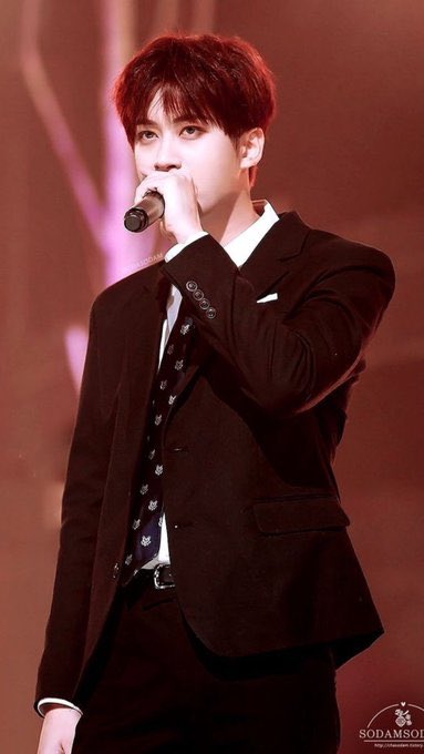 180cm 넘는 남돌봇 tweet media