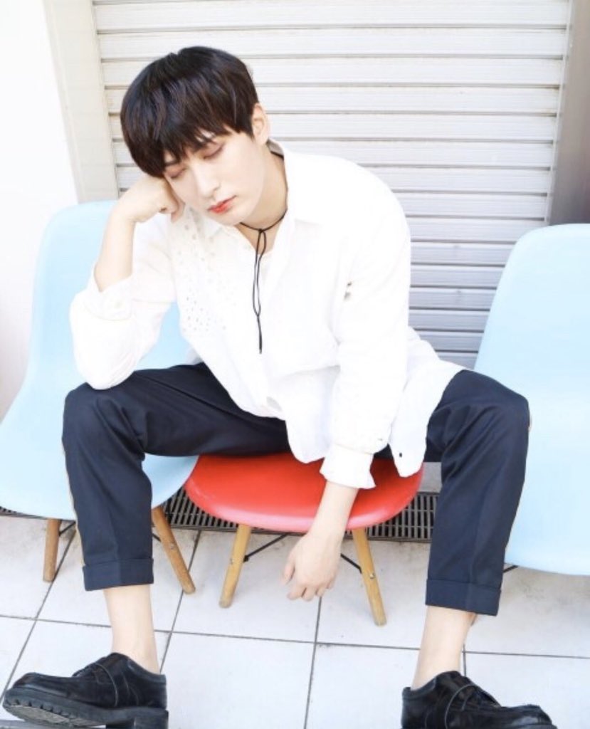 180cm 넘는 남돌봇 tweet media