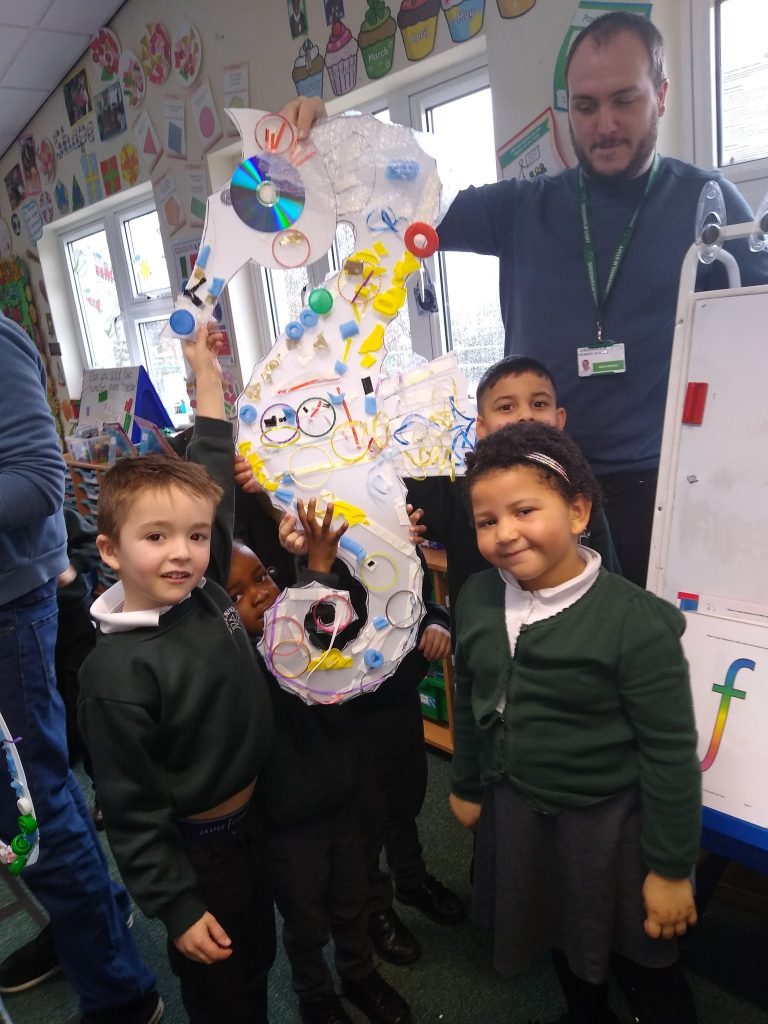 brumhippodrome's tweet photo. This term, almost 700 young people across our Hippodrome Education Network had been working on a creative project based on the much-loved story The Rainbow Fish 🌈🐠 

We hope they have inspired you to try some crafting at home 🤩

Read more: https://t.co/MDu1Z9Y4Pm https://t.co/qDf06dwMGU