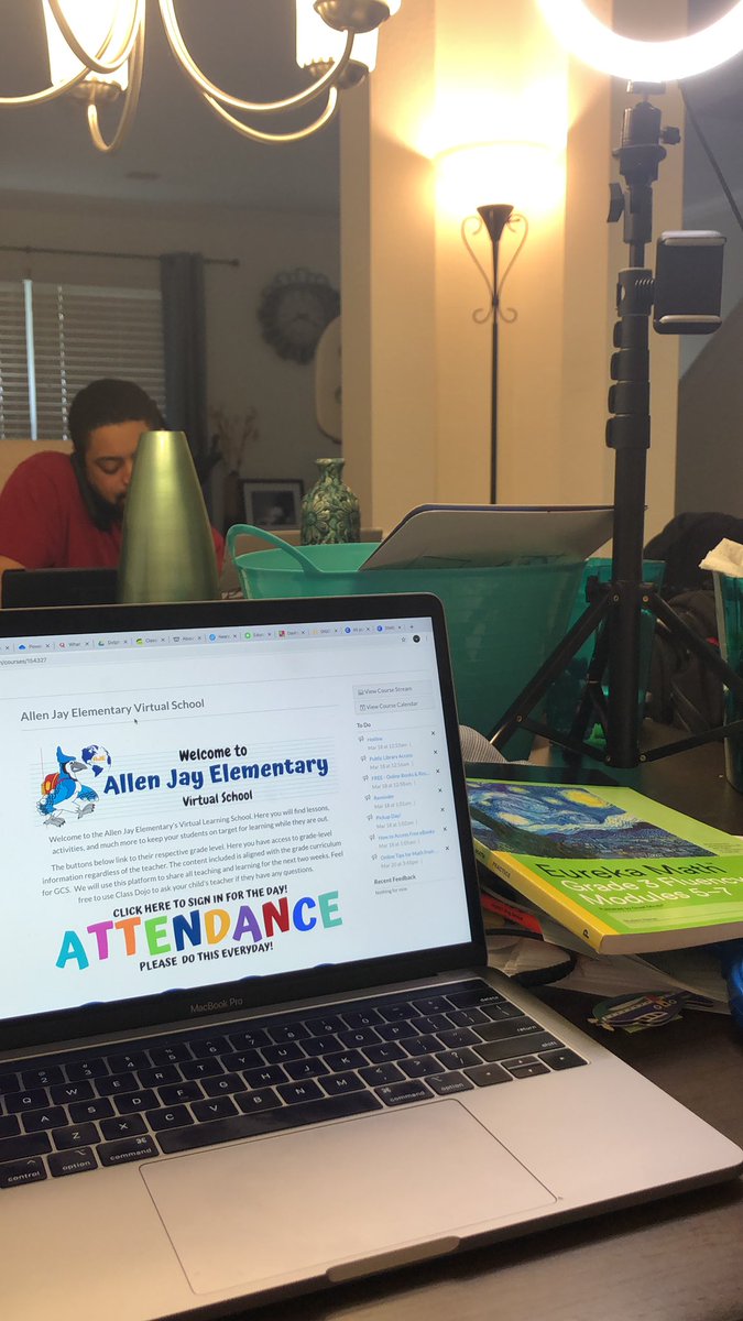 Bbjospaceanna's tweet photo. look who my "officemate" is today...my mahal(love)!❤️ Happy Hump day! #TeacherStrong  #ajejaybirds #AJExceptional #GCSchoolsNC https://t.co/9AGs7yiz9O