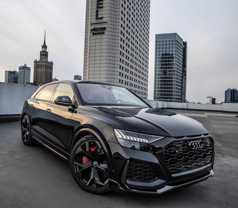 Audi RSQ8 🏴