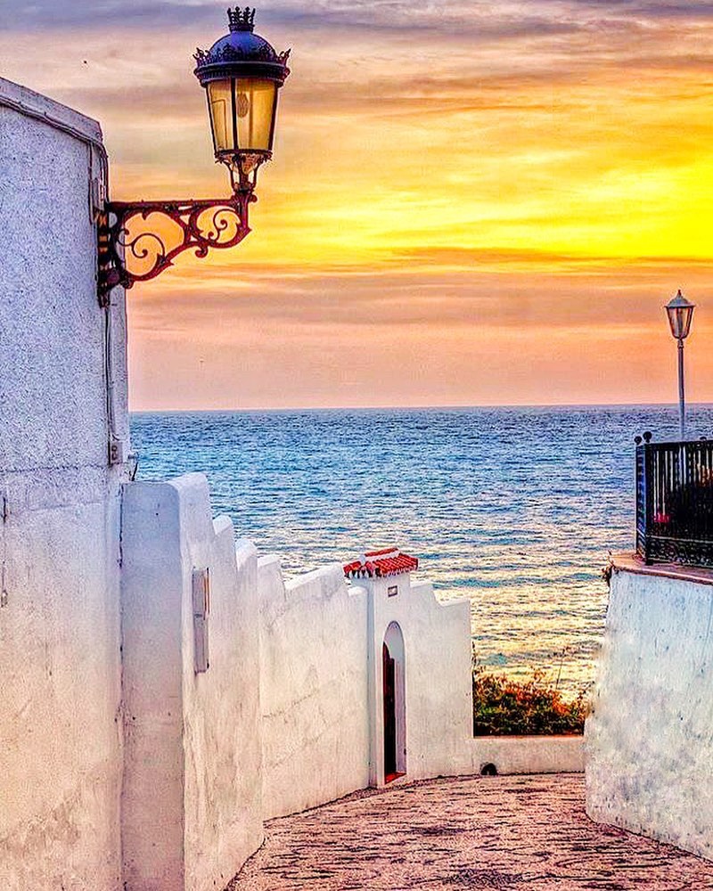 VisitSicilyOP's tweet photo. Al momento niente prenotazioni, bagagli da preparare e aerei da prendere. #restateacasa in paziente attesa, noi continueremo a farvi sognare il vostro prossimo viaggio in #Sicilia 
📷 Inviaggioconfabry
#Panarea #SicilyComesToYou #BellezzaADomicilio #visitsicilyinfo #iorestoacasa https://t.co/lj3E08sPaU