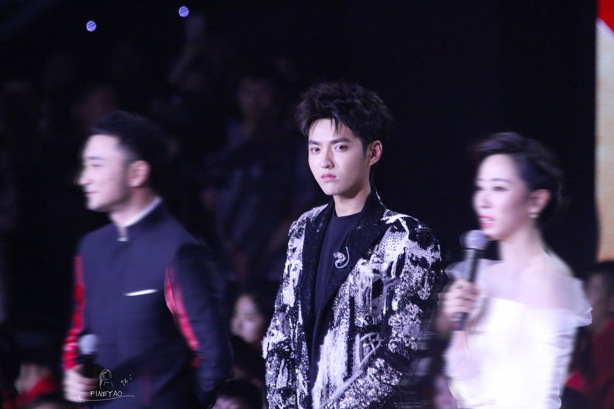 fineyao's tweet photo. 멋진 오빠가 제일 좋아요 
#AprilFoolsDay #크리스 #Kris #KrisWu #吴亦凡 https://t.co/lNi0YiZgfl