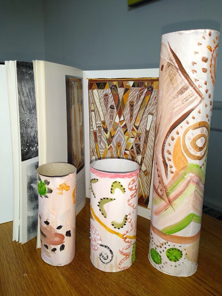 CulchethArt's tweet image. Wow Erin Rawlison 7I in Miss Holt's On Line Art Class Fantastic Work on Aboriginal Art work and a brilliant Loo Roo Piece Well Done🤓🎨🏅#culchethHS #WeAreCHS