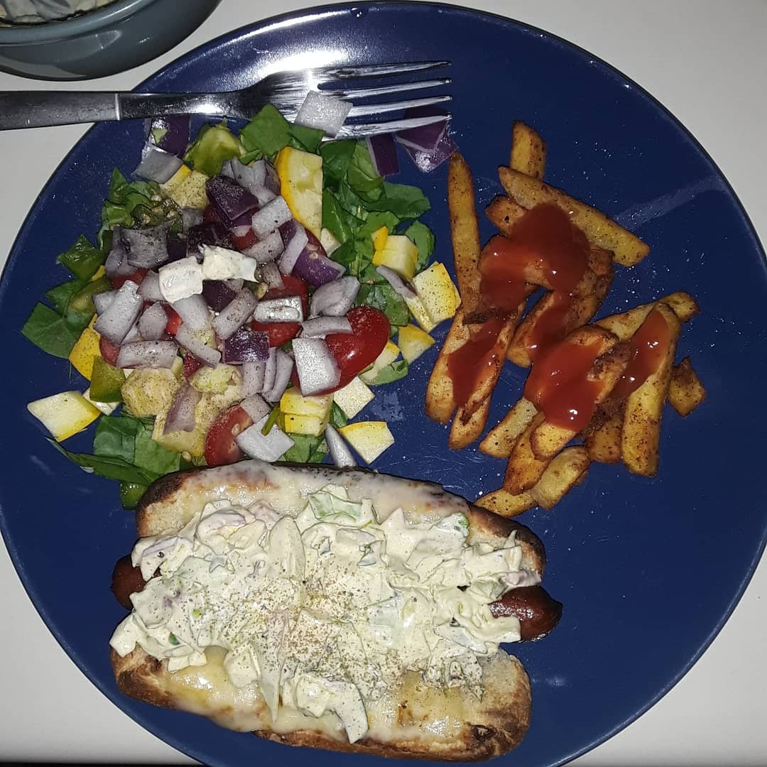 rolandmizell's tweet photo. I'm trying to eat right but, I still want hotdogs and fries! #salad #coleslaw #eatingraw https://t.co/M4VddNdHbn