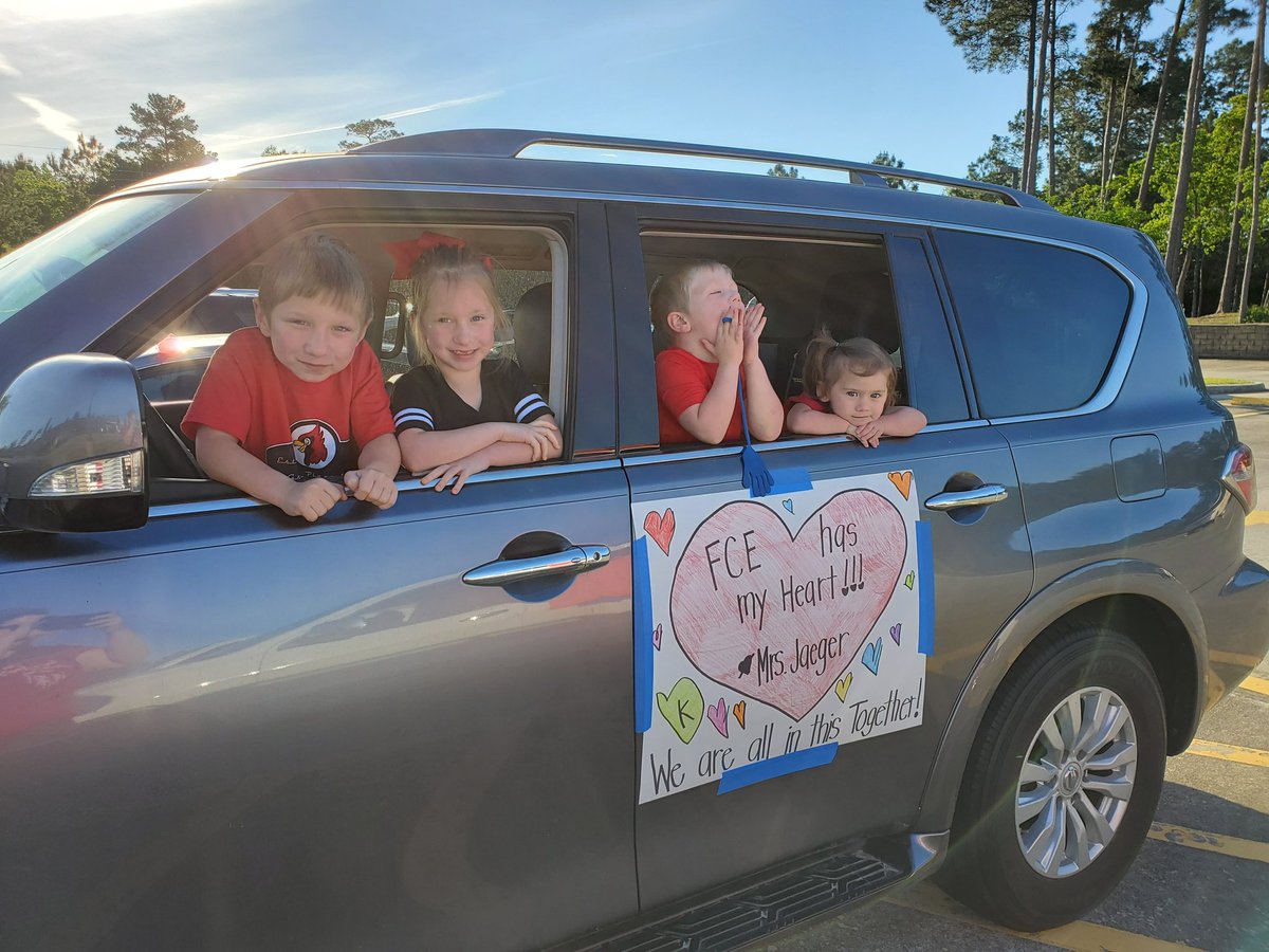 LJaeger_HHE's tweet photo. Here we come FCE! #fce2019 #bethelight #fcexcellence #cardinalpride @HumbleISD_FCE @HumbleISD https://t.co/GkqbMTFANm