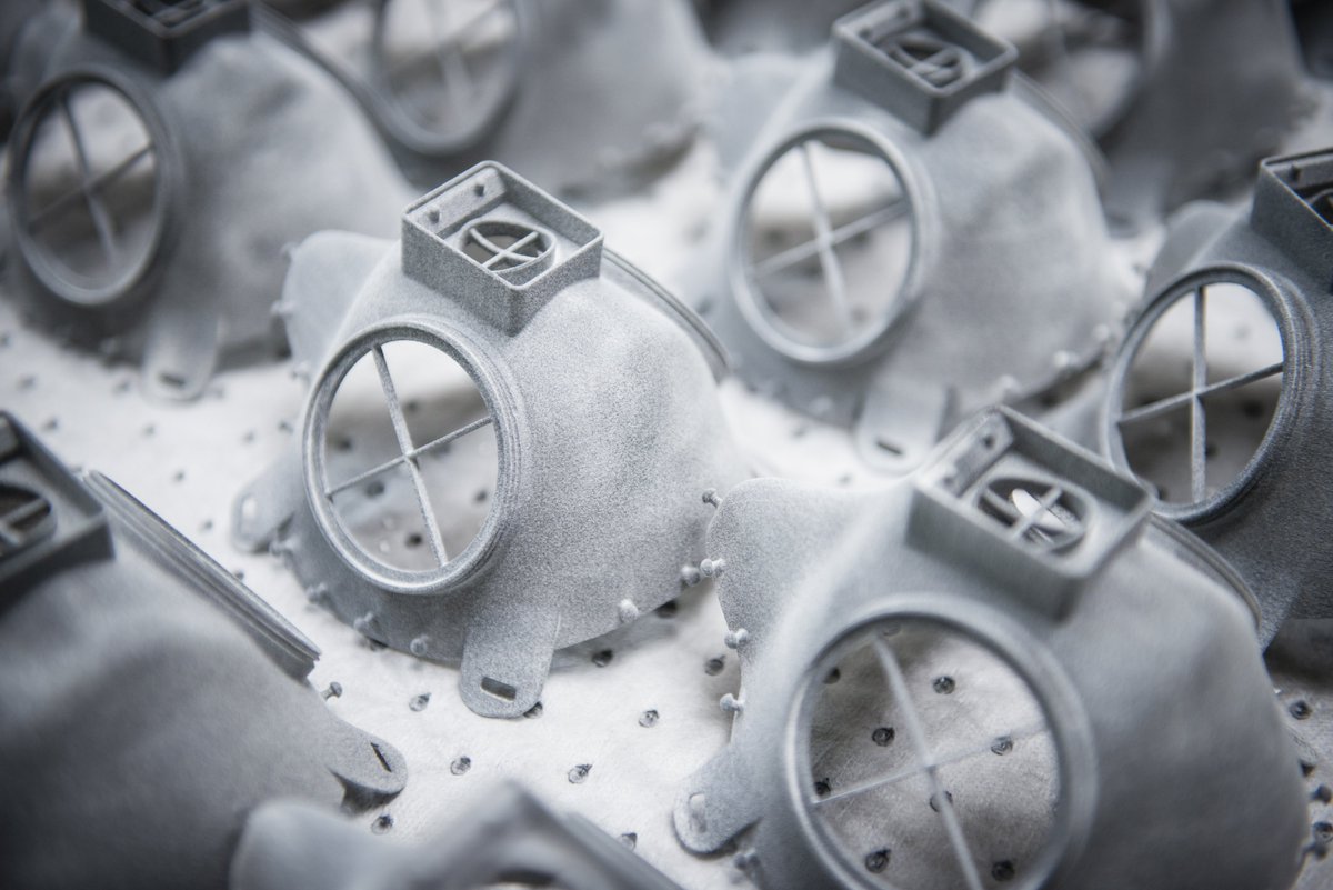 skoda_es's tweet image. Creemos que el #coronavirus tenemos que combatirlo entre todos. Por eso participamos en varias iniciativas, como en la ayuda en la producción de mascarillas FFP3 o cediendo nuestros vehículos y e-scooters a través de la plataforma #ŠKODA #HappyGo. + Info: bit.ly/SKODAAutoHelps