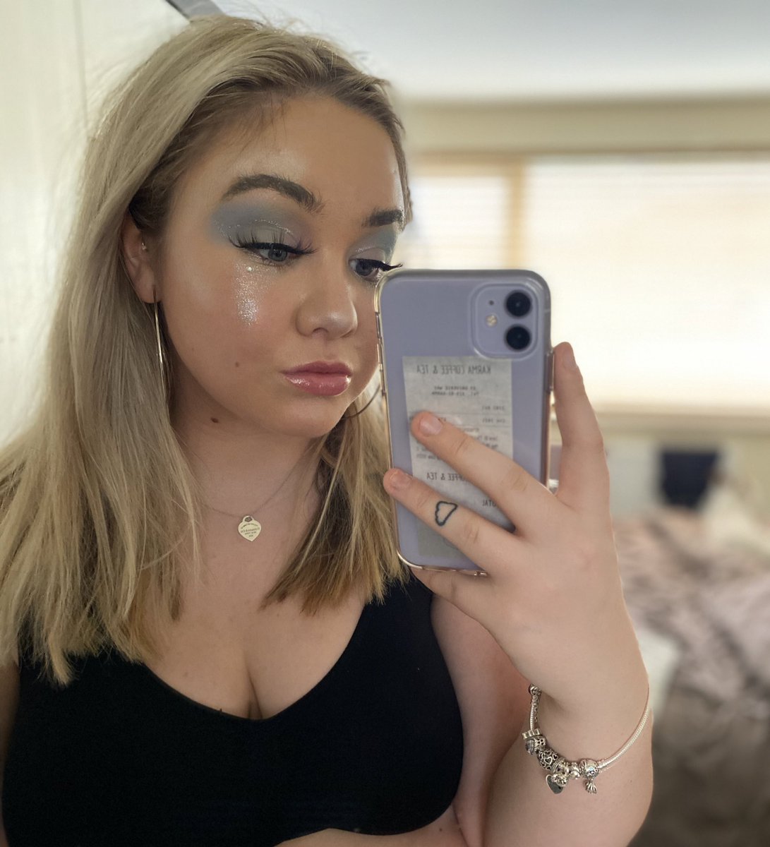 sunflowerpxrry's tweet photo. Quarantine got me like 🥺 stream #addictedtoblue #atbchallenge @gracedavies big luv 💙 https://t.co/sAi29VuT2r