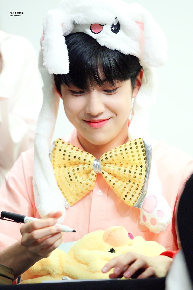 myfirst_dohyon's tweet photo. #만우절 #이은상 #LEEEUNSANG #ウンサン https://t.co/sejU1MjrE2