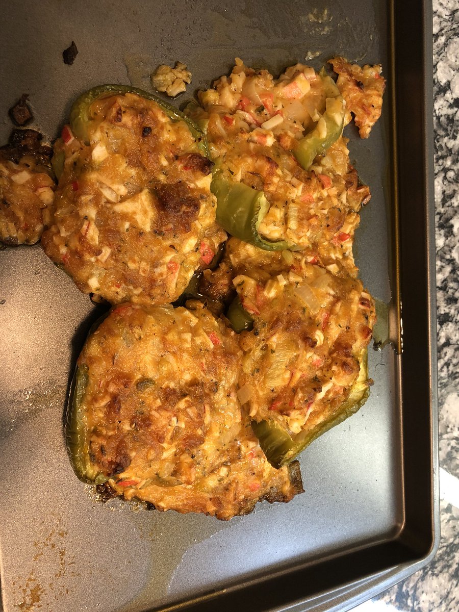 Beach_Express's tweet image. How to make stuffed peppers! Easy and delicious #Cooking #webeliveinhome #cookinginquarantine youtu.be/mBdO5R5XcUY