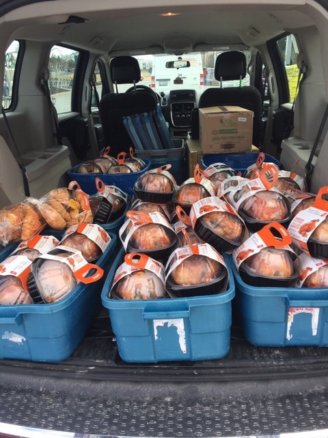MarthasTableON's tweet image. Thank you @loblaws for your very generous donation, our guests will love the cooked chickens and we love the break!