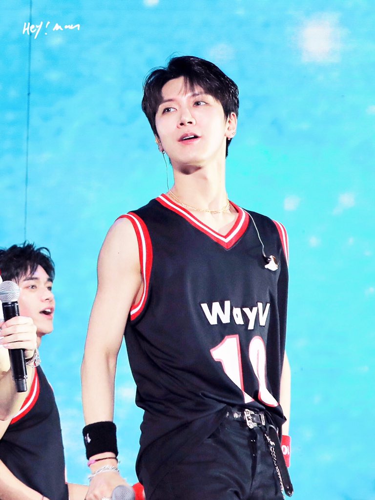 HeyMan_DnE's tweet photo. 20200401 Hey！Ten ! 2p 
#TEN  #tenlee_1001  
🙈🙊🙉ㅋㅋㅋㅎㅎㅎ https://t.co/UgttAvq0QT
