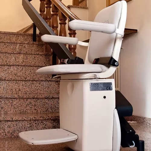 AlternativaSost's tweet photo. #SilverEconomy. Le #barrierearchitettoniche sono ostruzioni che contribuiscono a limitare notevolmente gli spostamenti di coloro che sono affetti da particolari #disabilità fisiche.
#montascale
#elevatori
#servoscale
#handicap
#casa
#terzaetà
https://t.co/8LJQaZEYE9 https://t.co/lMwW80W1pp