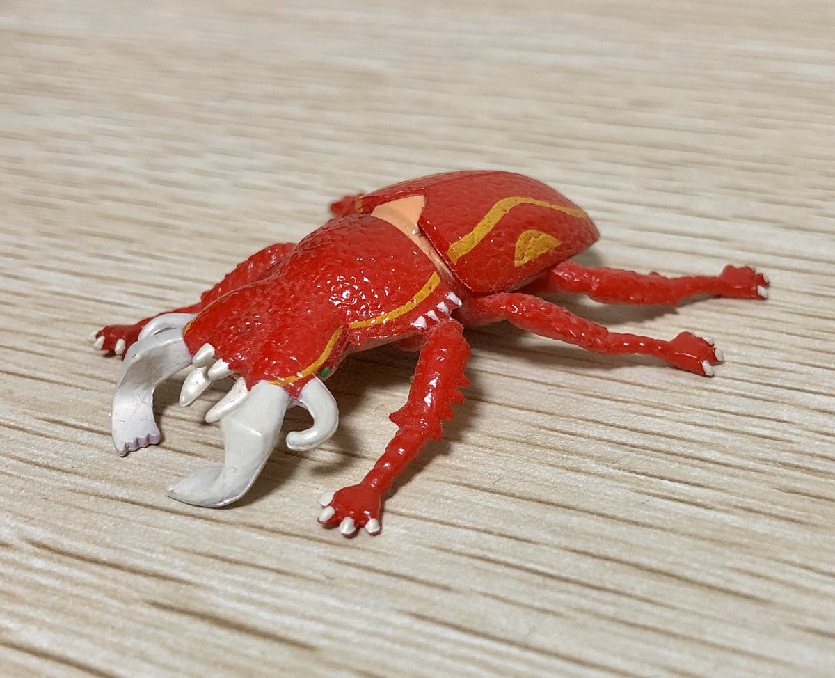 Uzivatel さんざ Na Twitteru 我が名は タランドゥサウルス ムシキングバトル 合虫ガッツ に登場 ティラノサウルスと融合したタランドゥスオオツヤクワガタだ 真紅のボディがかっこいいぜ 裏はちょっとカニみたいでおいしそう