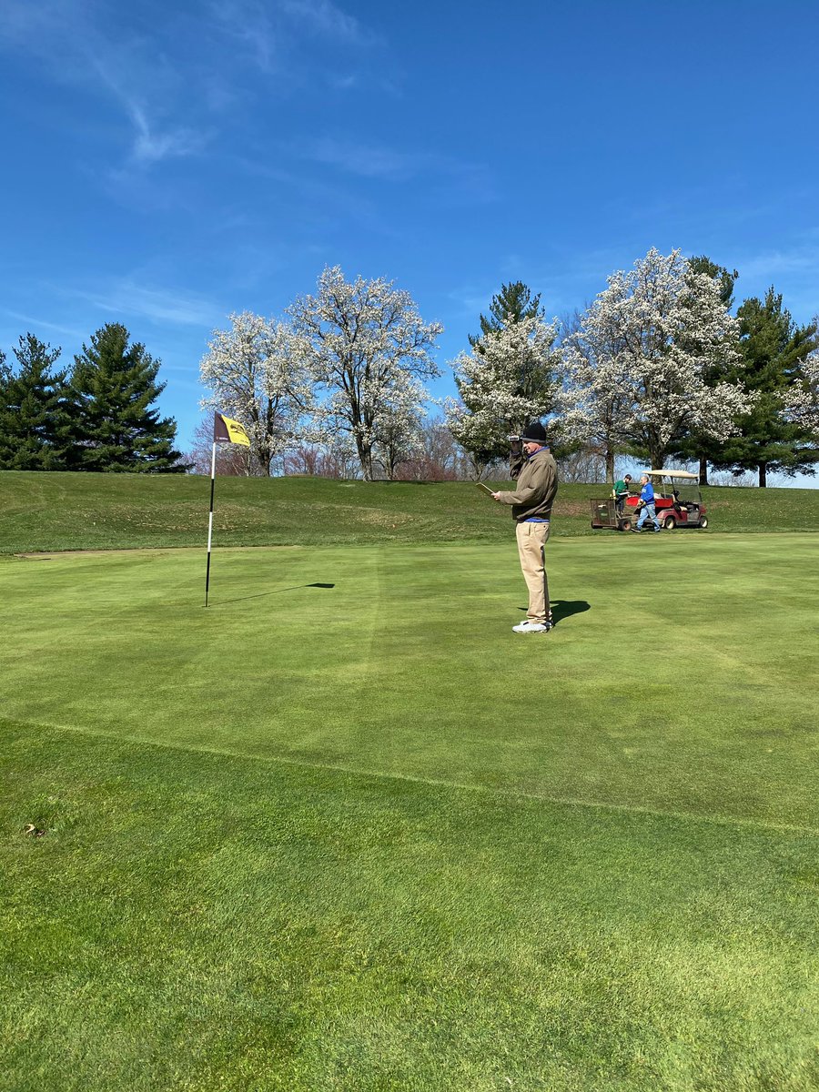 GCGA's tweet photo. Last week the GCGAโs rating team provided a course rating for Kenton County. Thanks to our team for all of their hard work!
.
.
.
#GCGA
#1905JuniorTour
#USGA
#courserating
#BRIGHTERdaysahead
#socialdistancing
#supportyourLOCALcourse https://t.co/jsyapQRhrO